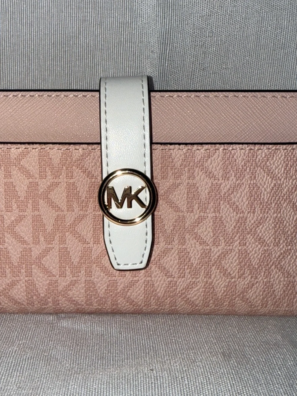 ✨ NWOT Michael Kors Greenwich Medium Signature Logo Wallet Powder Blush Multi ✨